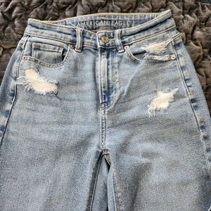 American Eagle, Mom Straight Jeans.. Final Price